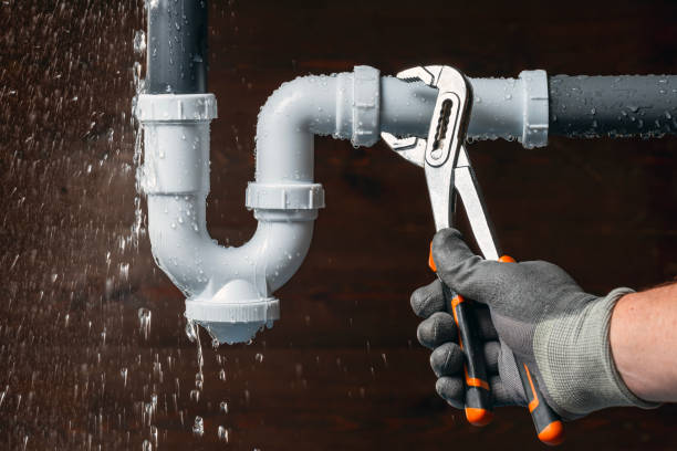Professional Drain Cleaning technician working in Fulton, MS
